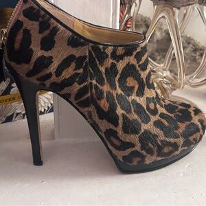 Nine West Leopard Print Cowhide  Ankle Stiletto/Booties